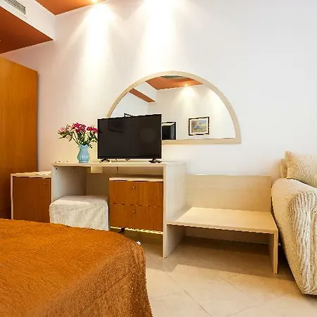 Hotel Boutique Orpheus (adults Only) 3*